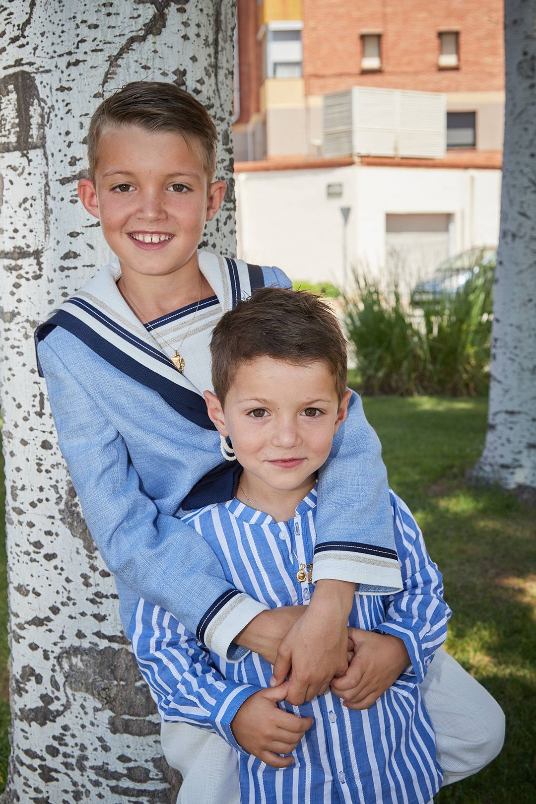 Sesión de fotos de comunión en Teruel con fotografía profesional para niños y niñas de comunión.