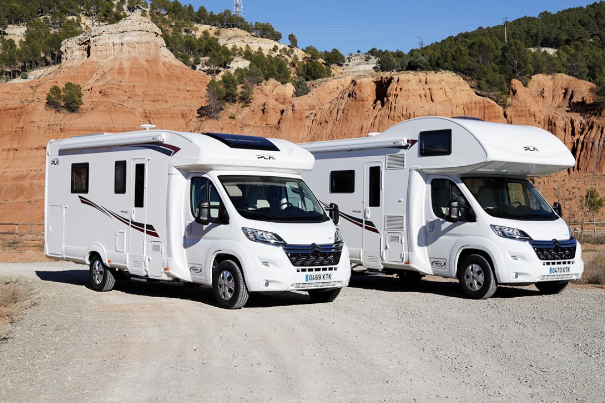 imagen de dos autocaravanas
