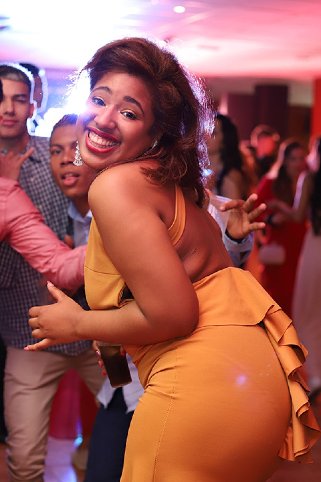 Fotografía de eventos en Teruel con sesión profesional para fiestas, conciertos y celebraciones familiares.